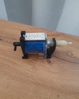pompa Acqua Lavazza desea idola 