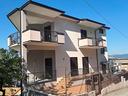 villa-singola-in-centro-con-giardino-e-terrazzi