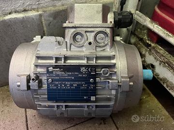 Motore elettrico 3 fase 0,25kw 1410 rpm nuovo