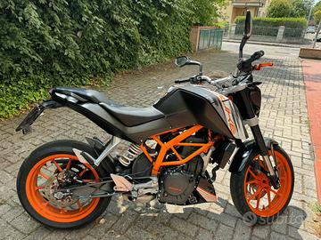 KTM DUKE 390