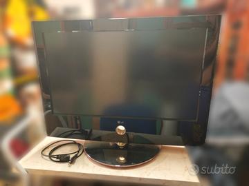 LG Televisore FULL HD (32") pollici