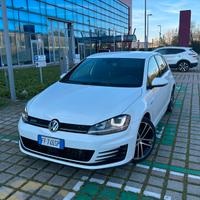 Volkswagen Golf VII GTD