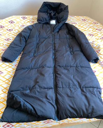 piumino nero donna lungo
