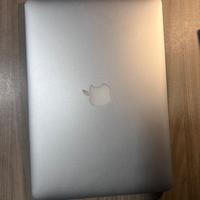 Apple MacBook Air 13” i5 8gb 128 ssd
