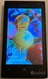 Smartphone Microsoft Lumia 435 con scatola