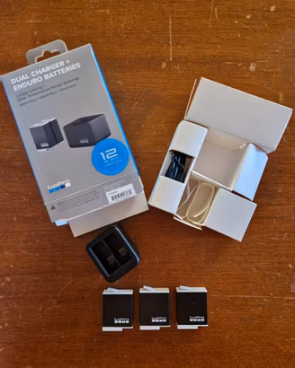 Caricabatteria doppio + 3 Batterie Enduro