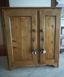 Credenza da cucina d’epoca