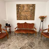 Salotto d’Epoca in Legno Massello