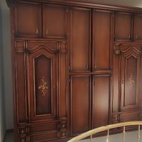 armadio in legno pregiato 