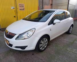 OPEL Corsa 1.2 3 porte Sport NEOPATENTATI