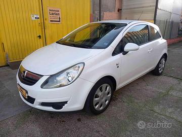 OPEL Corsa 1.2 3 porte Sport NEOPATENTATI