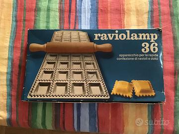 Stampo ravioli vintage