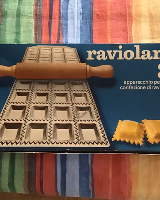 Stampo ravioli vintage