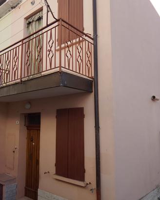 Casa abbinata solo a un lato