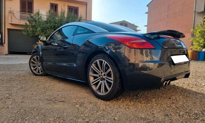 PEUGEOT RCZ