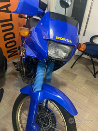 Honda dominator 650