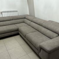 Divano angolare grigio