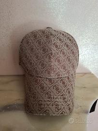 Cappellino GUESS Milano Beige – Unisex, Elegante 