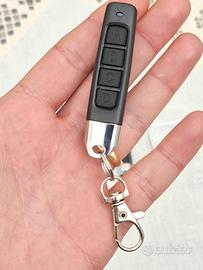 2 Telecomandi per Cancello autoapprendenti