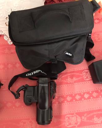 Olympus IS1000 con accessori