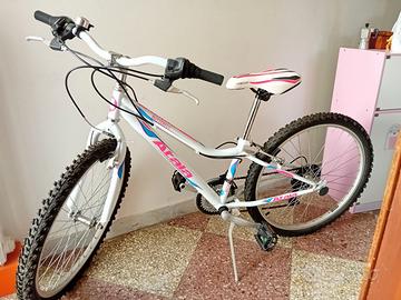 Bicicletta usata pochissimo come nuova