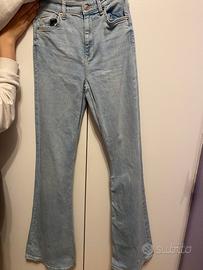 Jeans bershka flare