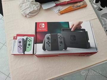 Nintendo Switch V1 2017 + 8 Joy-Con + Scatola