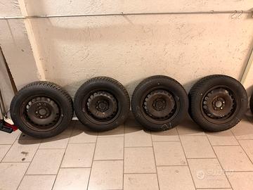 Gomme invernali con cerchi