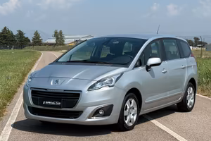 Peugeot 5008 1.6 HDi 115CV Active 7 Posti "SOLO 1