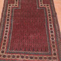 Tappeto di vecchia manifattura