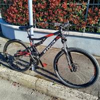 Mountain bike rockrider 520