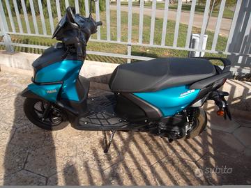 Yamaha RayZR