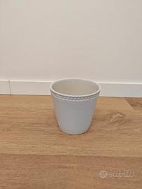 Vaso bianco in ceramica 