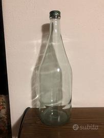 Bottiglia vetro 1,5 litri - Arredamento e Casalinghi In vendita a Arezzo