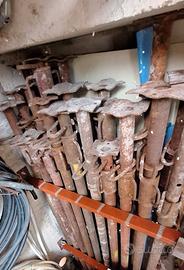 Puntelli in ferro per edilizia