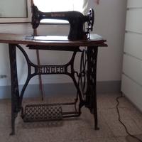 Macchina da cuicire SINGER Vintage ultracentenaria