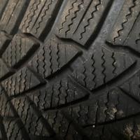 Gomme invernali completi di cerchi