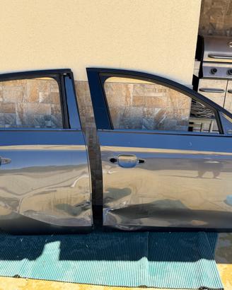 Portiere anteriore e posteriore destra Opel Corsa