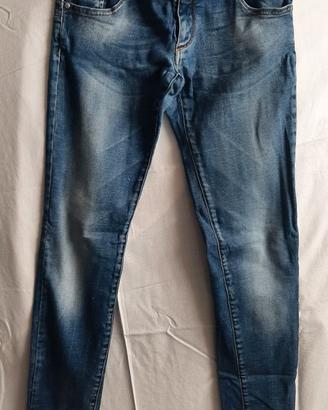 pantalone jeans