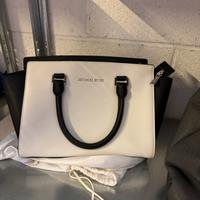Borsa borsa michael kors bianca e nera