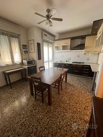 PRIVATO VENDE MODENA CENTRO (via Zacconi)