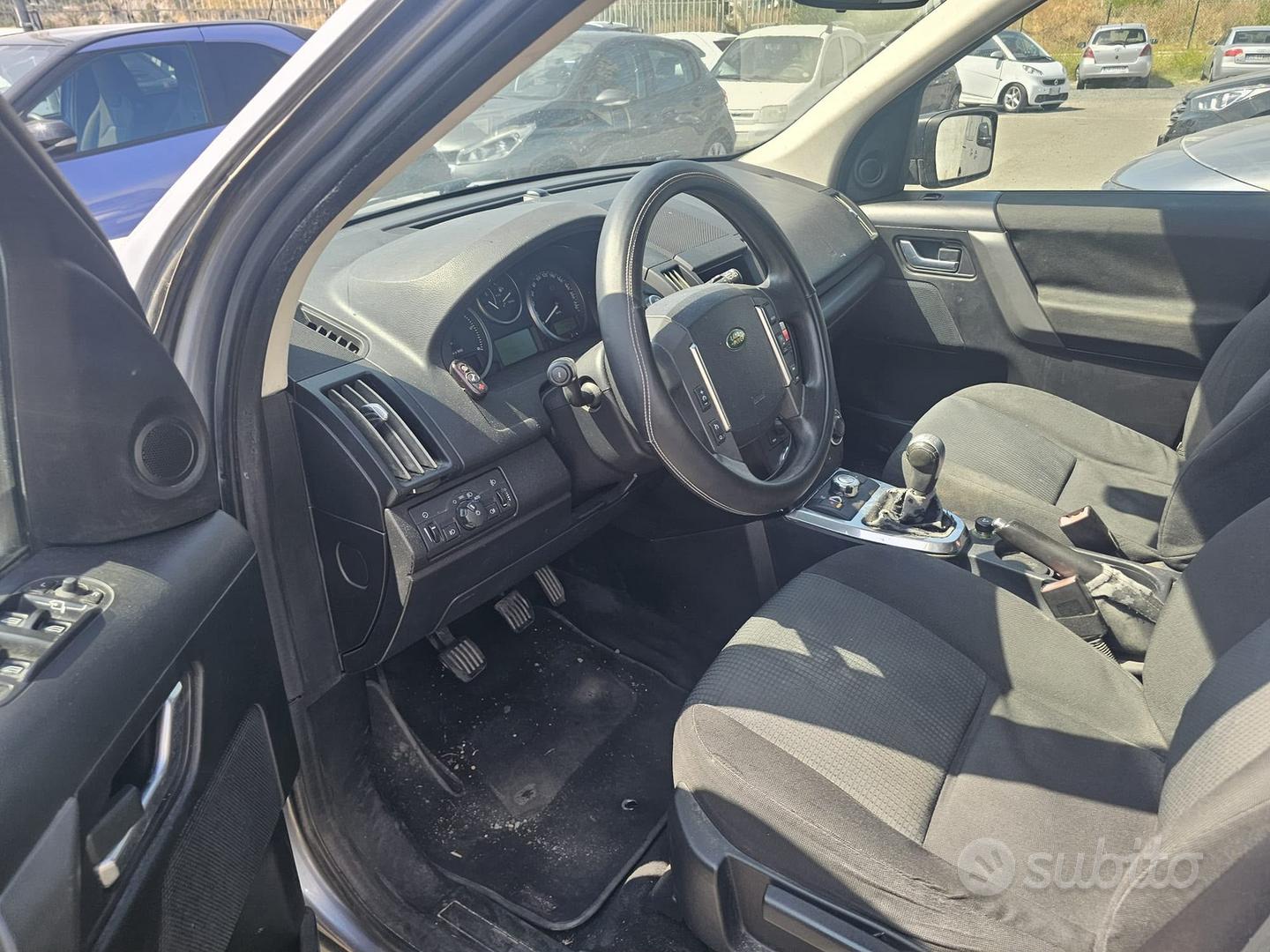 Land Rover Discovery 2010 photo 4