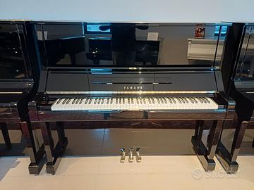 Pianoforte verticale YAMAHA UX