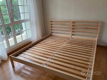 Letto matrimoniale abete IKEA  + 2 comodini bambù