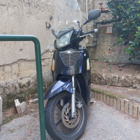 Kymco people s200