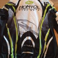 Tuta completa per ciclisti