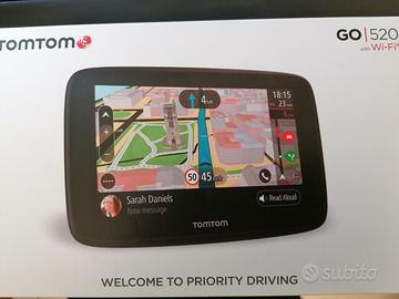 Navigatore TOMTOM GO 520 con WI-FI