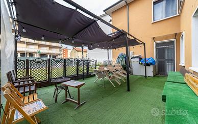 TRILOCALE AL PIANO TERRA CON BOX E GIARDINO DI PRO