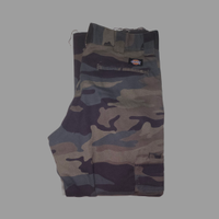 Pantaloni cargo mimetici Dickies – stile militare