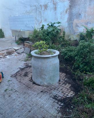 Antico boccale di cisterna